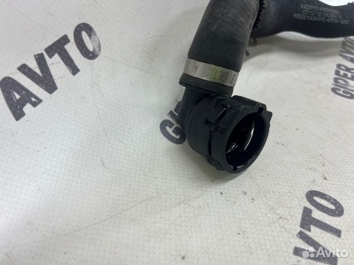 Патрубок системы охлаждения Mercedes-Benz Glc W253