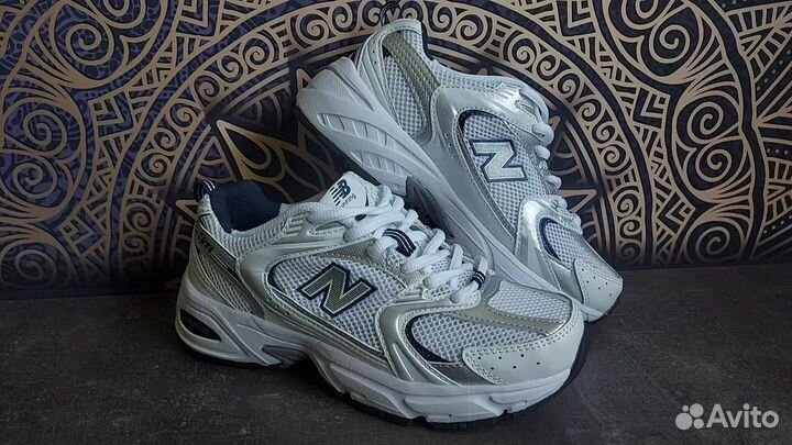 Кроссовки женские New Balance 530