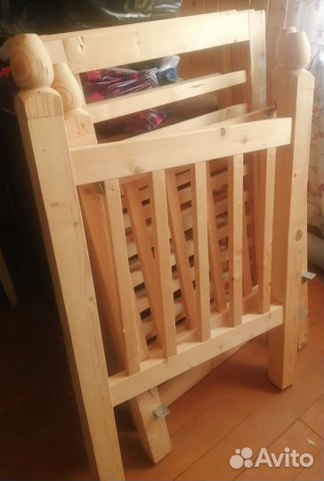 Детская кроватка + матрасик + бортики