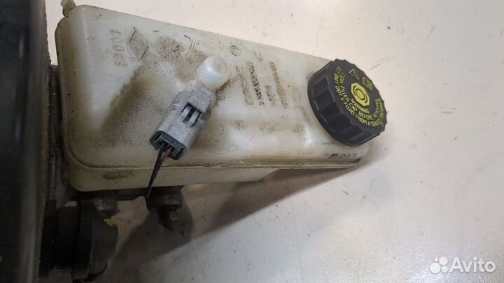 Цилиндр тормозной главный Renault Kangoo, 2011