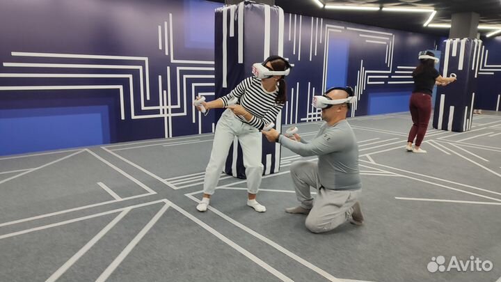 Арена виртуальной реальности Another World