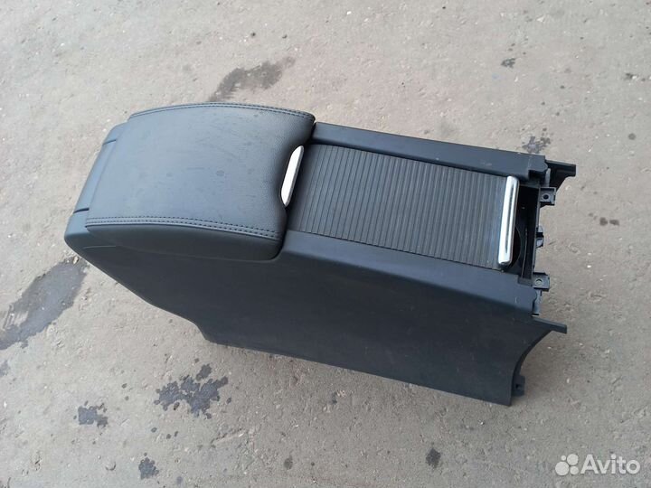 Подлакотник для Volvo XC60 рестайлинг