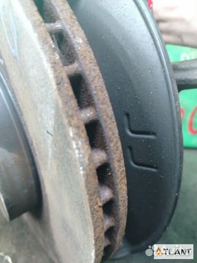 Ступица передняя левая honda stepwgn