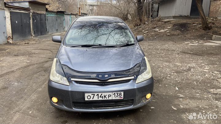 Реснички на фары Toyota wish 10