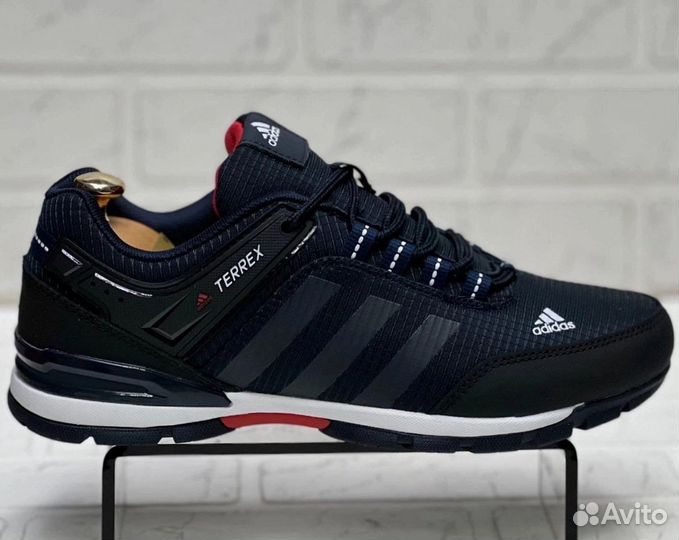 Кроссовки Adidas Terrex осенние