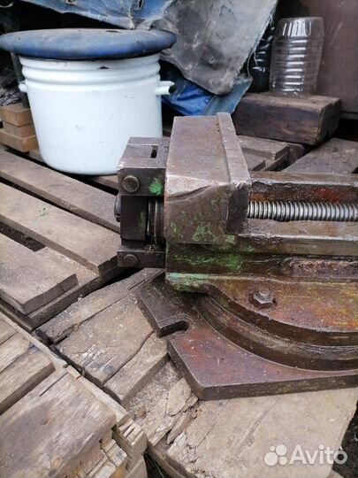 Тиски станочные большие