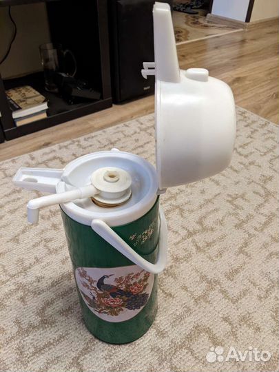 Термос на 1,5 литра с помпой, Китай