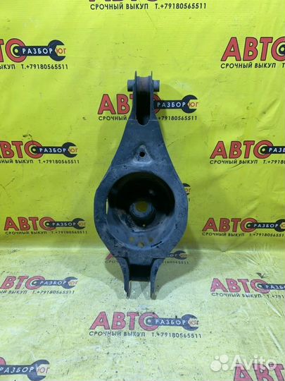 Рычаг подвески задний правый Nissan Teana J31