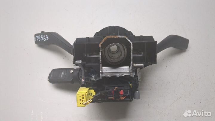 Переключатель поворотов и дворников Skoda Octavia