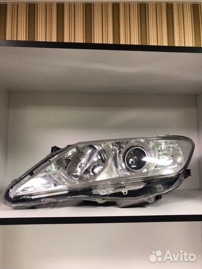 Фары Toyota Camry V50 (ксенон) (б/у, оригинал)