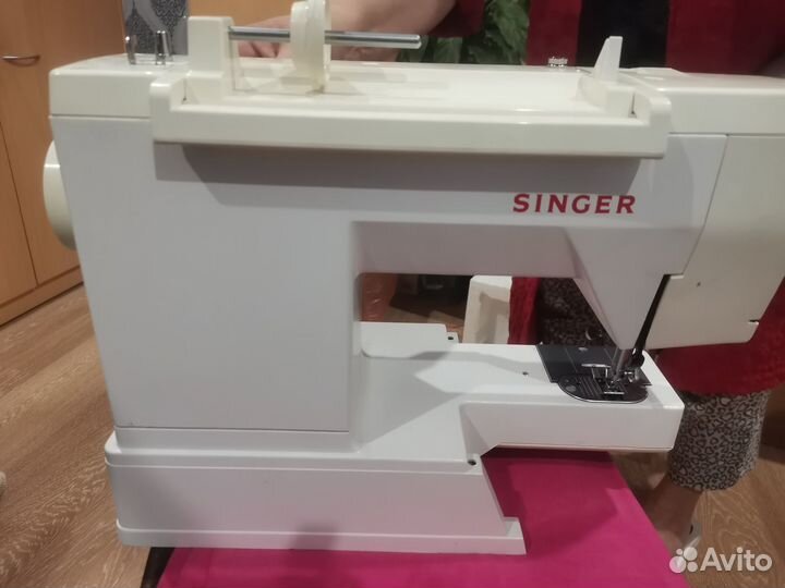 Швейная машинка Singer