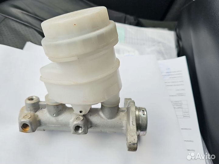 Тормозной цилиндр Mitsubishi L200