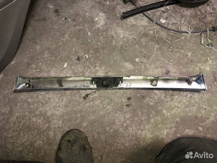 Накладка крышки багажника Citroen C4 B7 седан