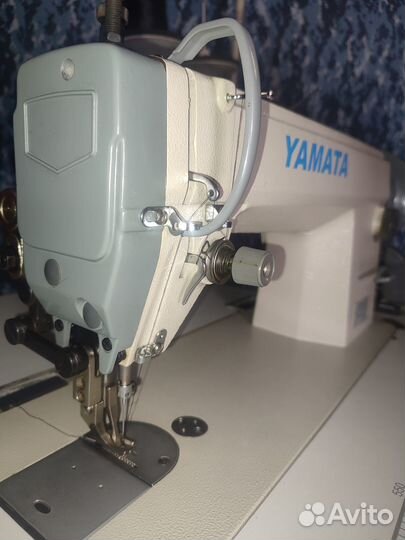 Промышленная шагающая швейная машинка