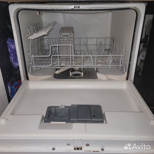 Посудомоечная машина Electrolux