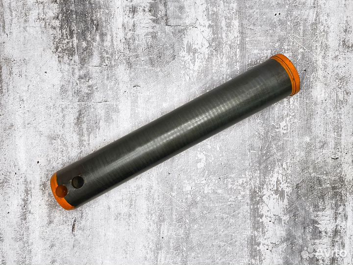 Палец трапеция-гидроцилиндр ковша 61N6-11112