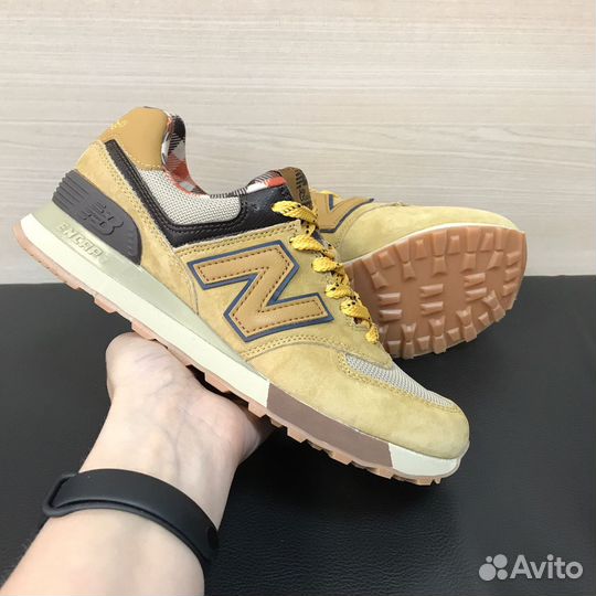 Кроссовки New Balance 574 желтые летние