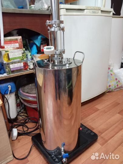 Колонна с узлом отбора по пару и по жидкости 1.5 д