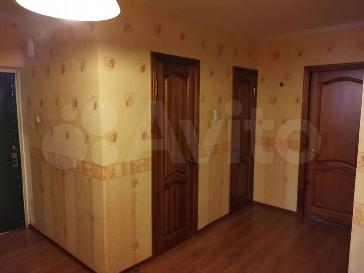 3-к. квартира, 71 м², 2/5 эт.