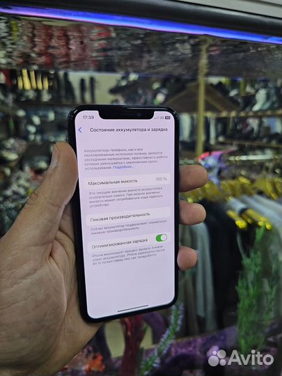 iPhone X, 64 ГБ