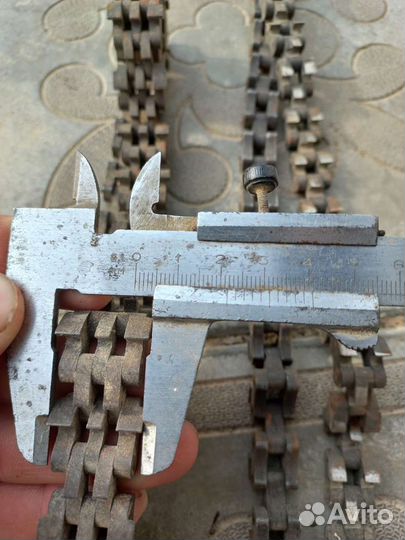 Цепь с зубьями для шипорезного станка
