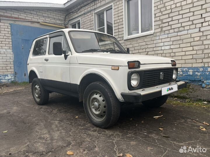 LADA 4x4 (Нива) 1.7 МТ, 1996, 200 000 км