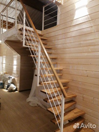 Лестница из металла