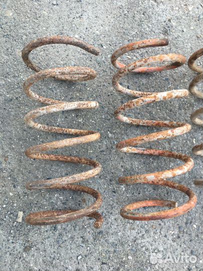 Передние пружины стоек Ваз 2108-09, 2110-12, 2114