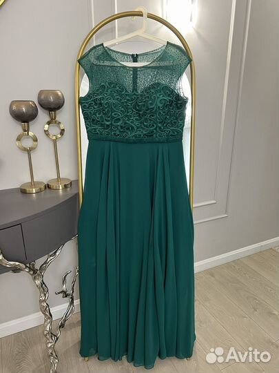 Платье вечернее