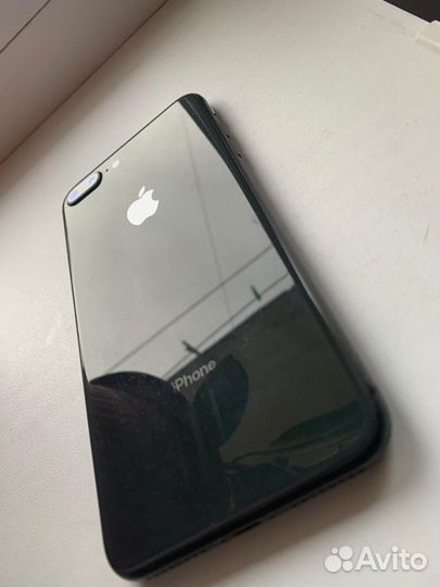 iPhone 8 Plus, 64 ГБ
