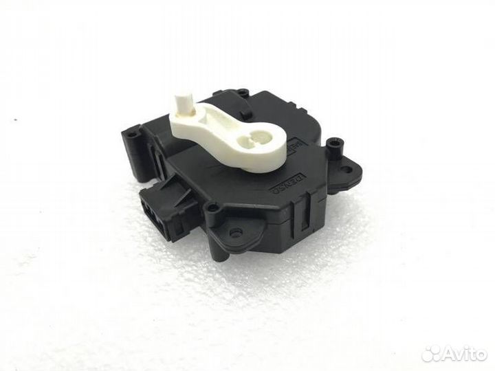 Моторчик заслонки печки Honda Accord 8 R20A3 2009