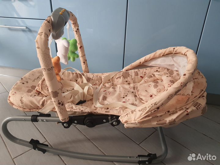 Шезлонг детский