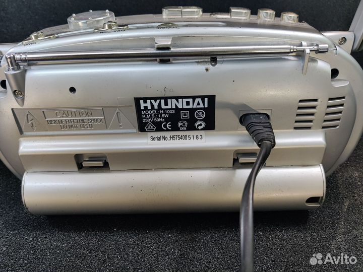 Кассетный магнитофон Hyundai