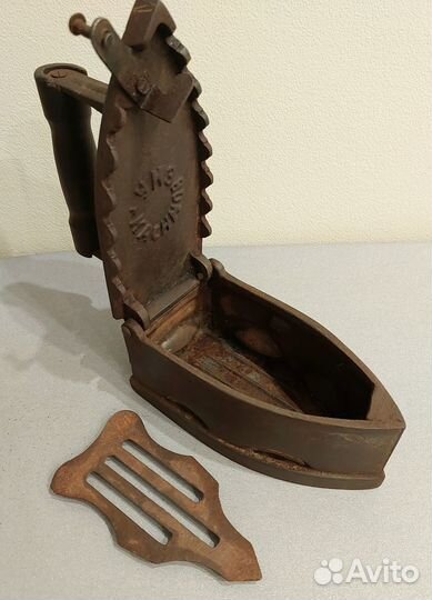 Утюг старинный, угольный. 100 летний. Оригинал