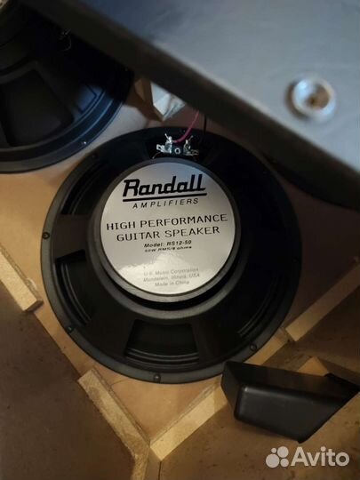 Гитарный кабинет Randall