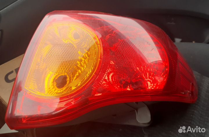 Задняя правая фара Тойота Королла Е150