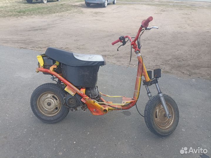 Продам скутер 4т 100кубов