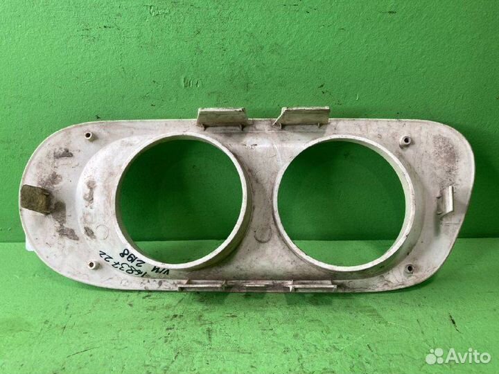 Облицовка противотуманной фары DAF XF105