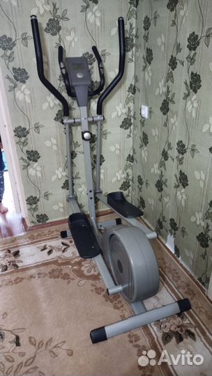 Эллиптический тренажер torneo