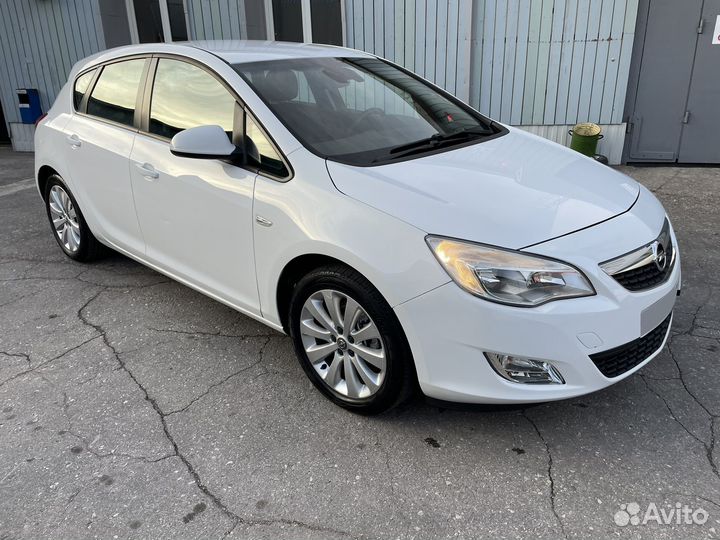 Opel Astra 1.6 МТ, 2011, 163 000 км