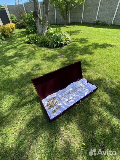 Набор шампуров с бронзовыми фигурками животных