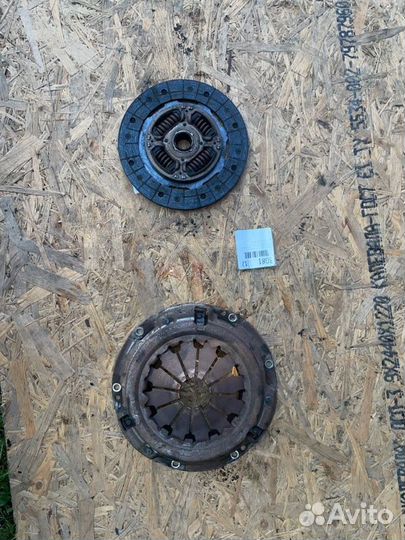 Корзина сцепления с диском Toyota Corolla седан