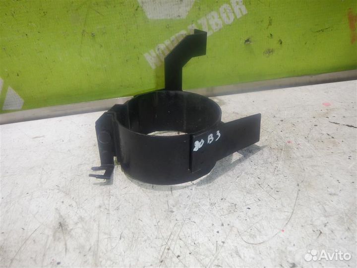 Кронштейн Ауди 80 90 Б3