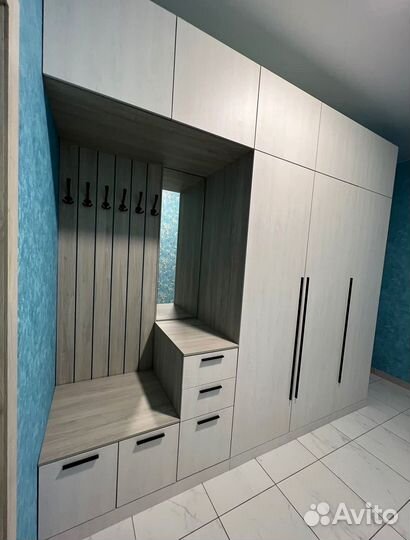 Шкаф распашной