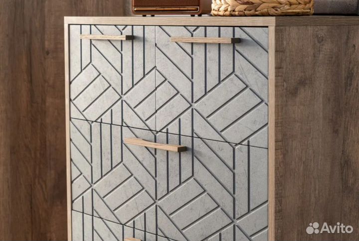 Комод высокий