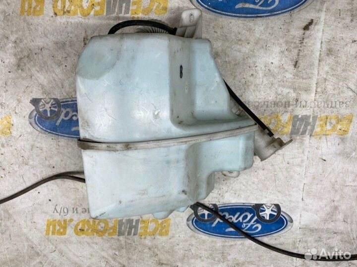 Бачок омывателя Land Rover Freelander 2 2008/2014