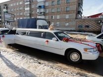 Lincoln Town Car 4.6 AT, 2001, 150 000 км, с пробегом, цена 300 000 руб.