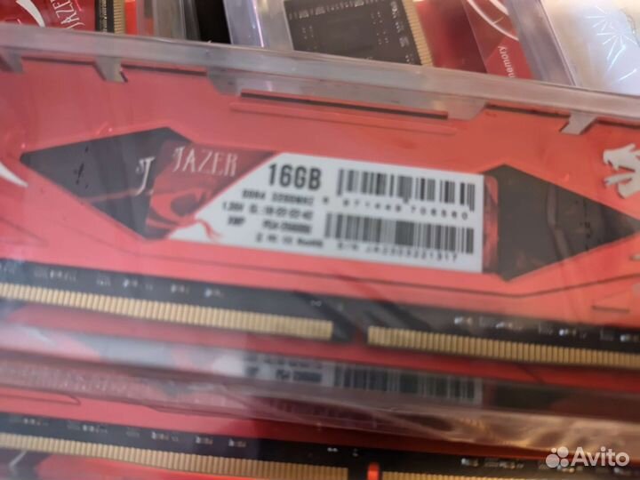 Оперативная память DDR4 32 Гб (2x16) PC4-3200
