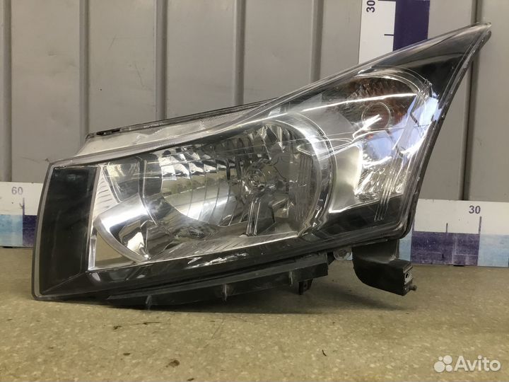 Фара левая Chevrolet Cruze 2009-2016