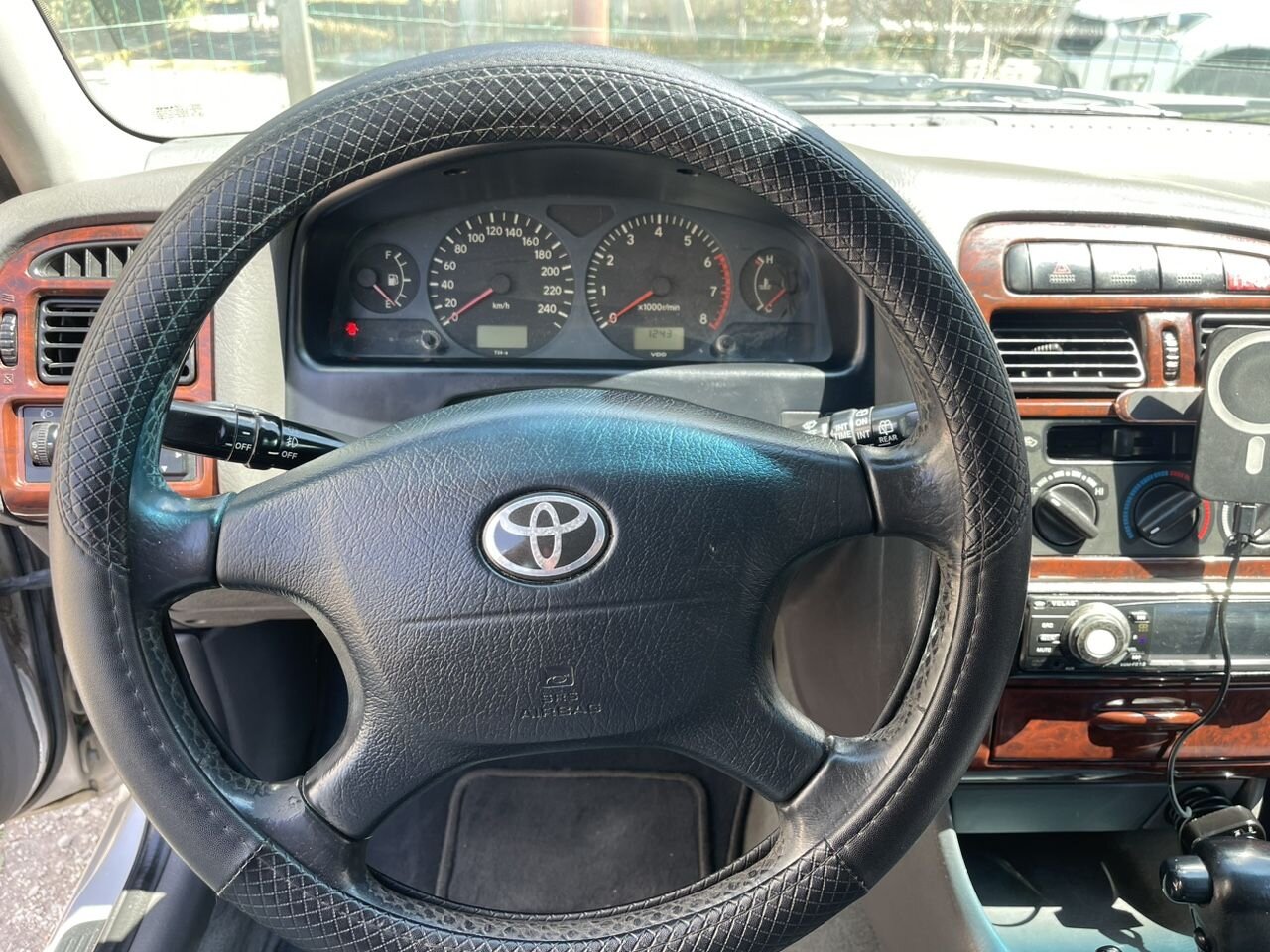 Toyota Avensis: фото владельца